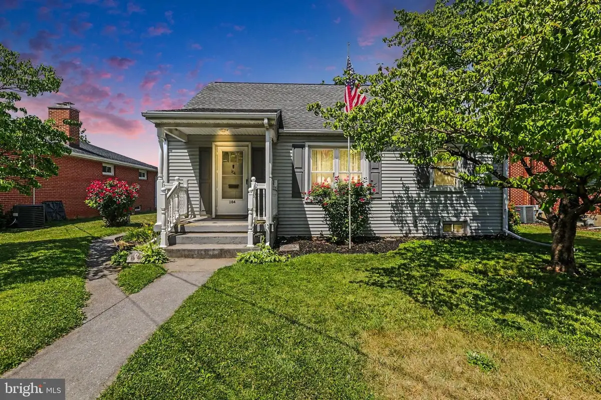 104 N 48th St, Harrisburg, PA 17111 - #1