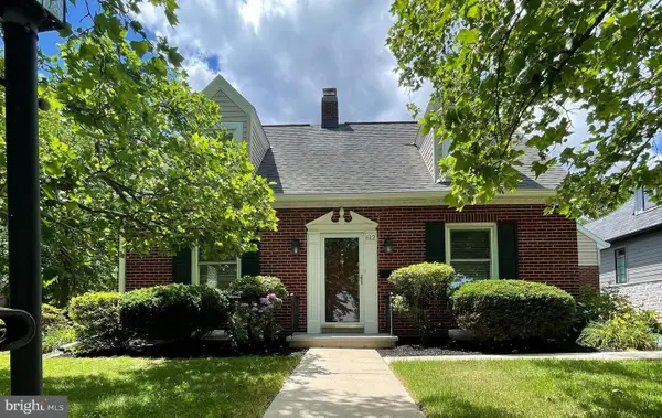 612 Cocoa Ave, HERSHEY, PA 17033