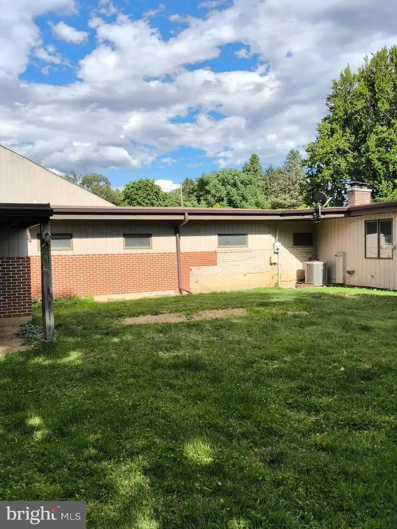 691 Keckler Rd, Harrisburg, PA 17111 - #2