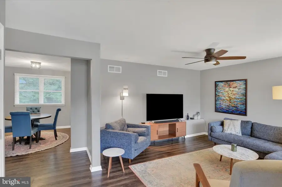 225 E Glenn Rd, Hershey, PA 17033 - #3