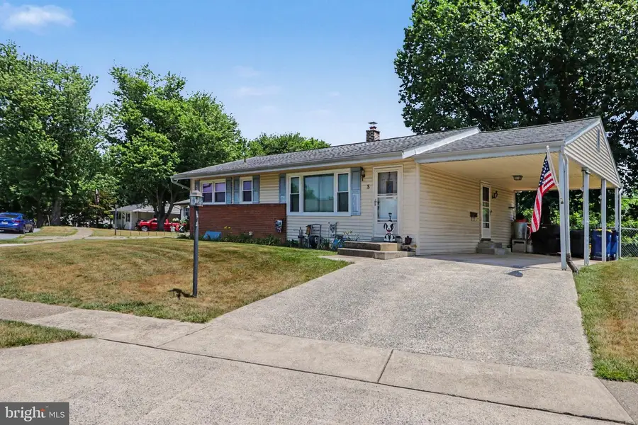 5 Shirley Dr, Middletown, PA 17057 - #2