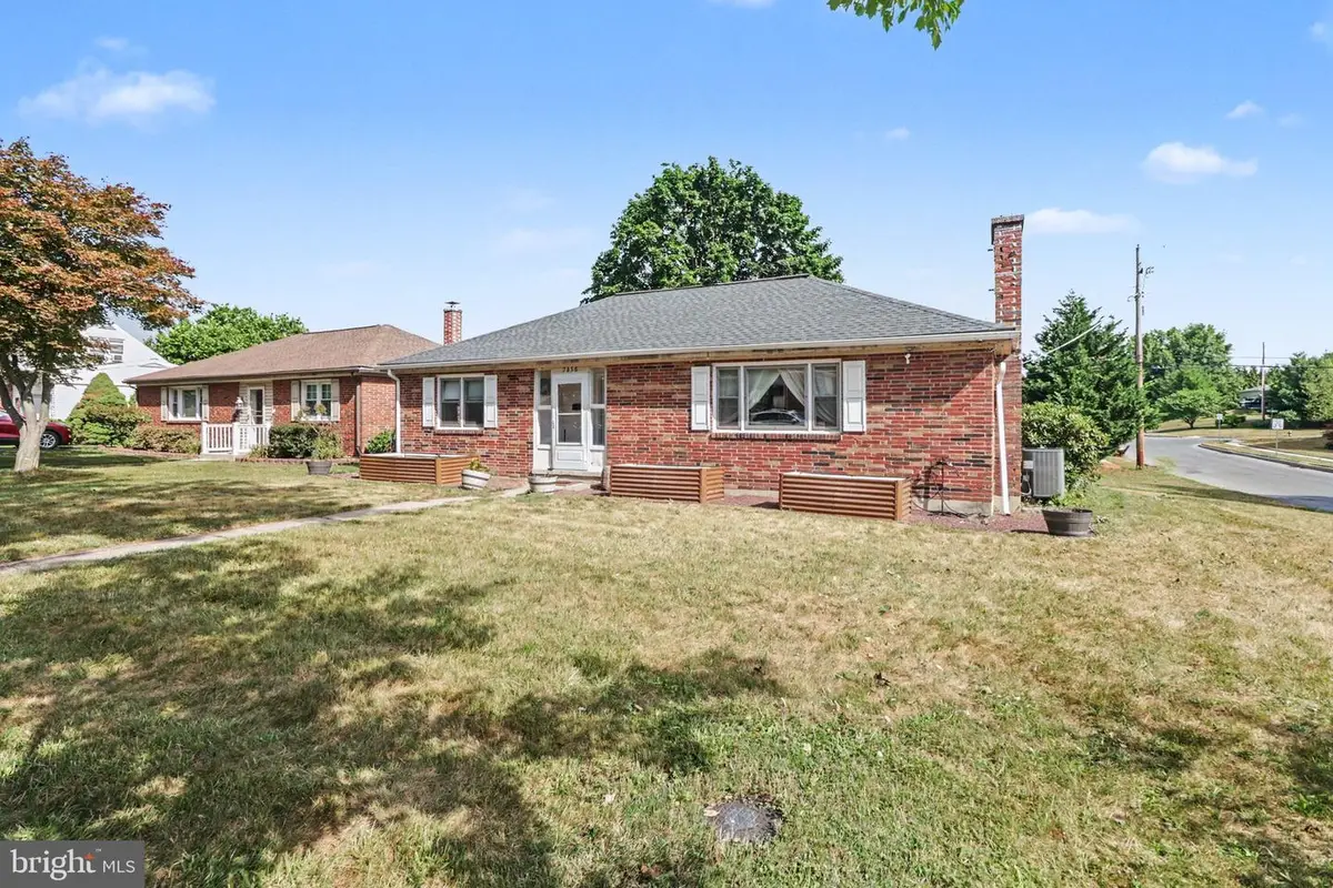 7050 Jefferson St, Harrisburg, PA 17111 - #1