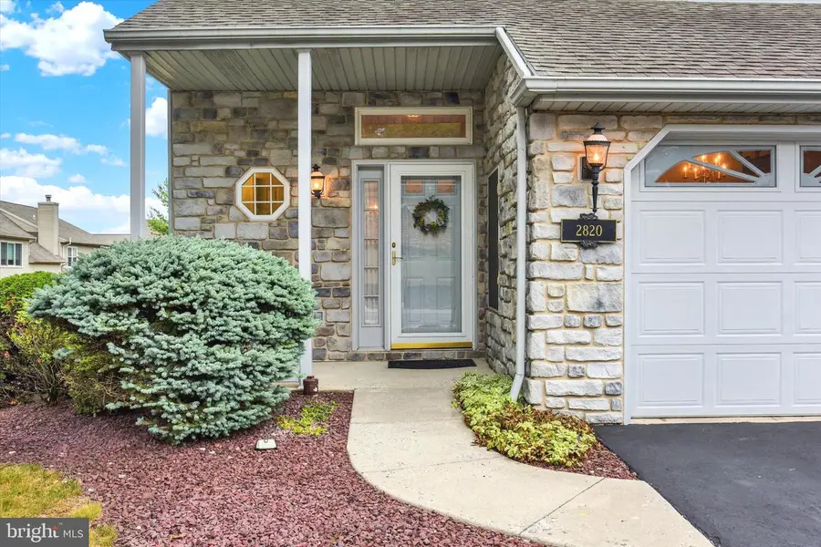 2820 Oakwood Dr, Harrisburg, PA 17110 - #2