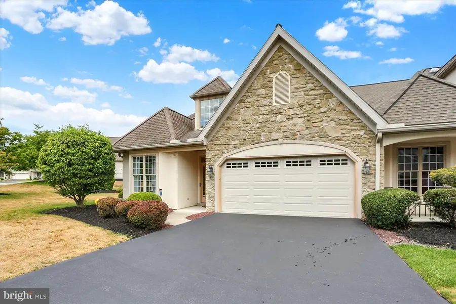 4304 S Victoria Way, Harrisburg, PA 17112 - #2