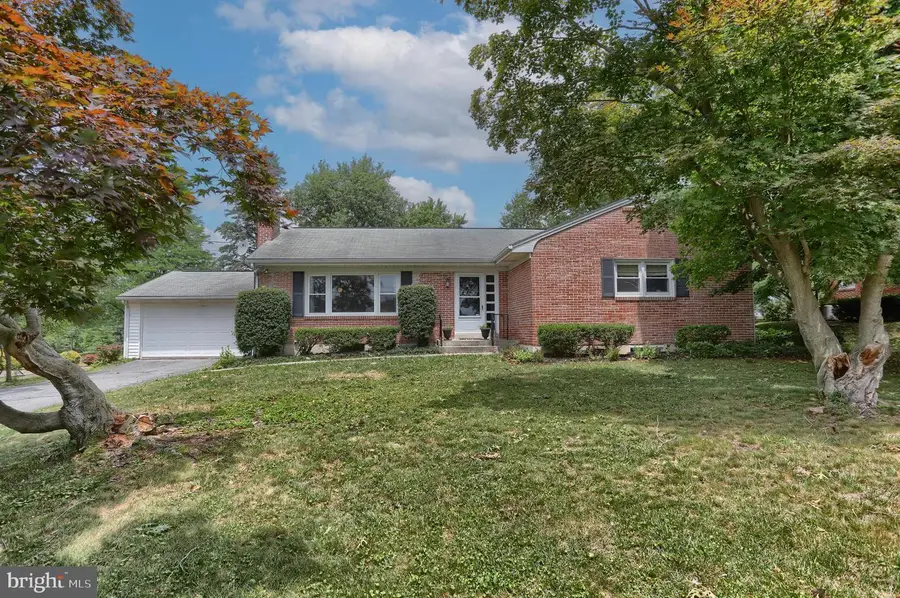 36 Arthur St, Hummelstown, PA 17036 - #2