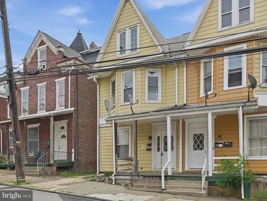 322 Pine St, Steelton, PA 17113 - #3