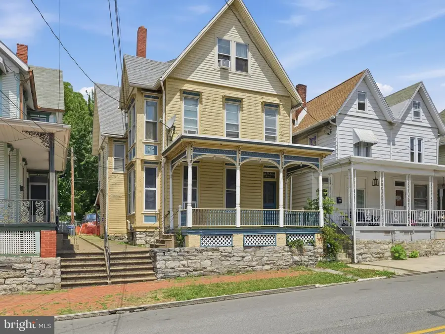 335 Pine St, Steelton, PA 17113 - #2