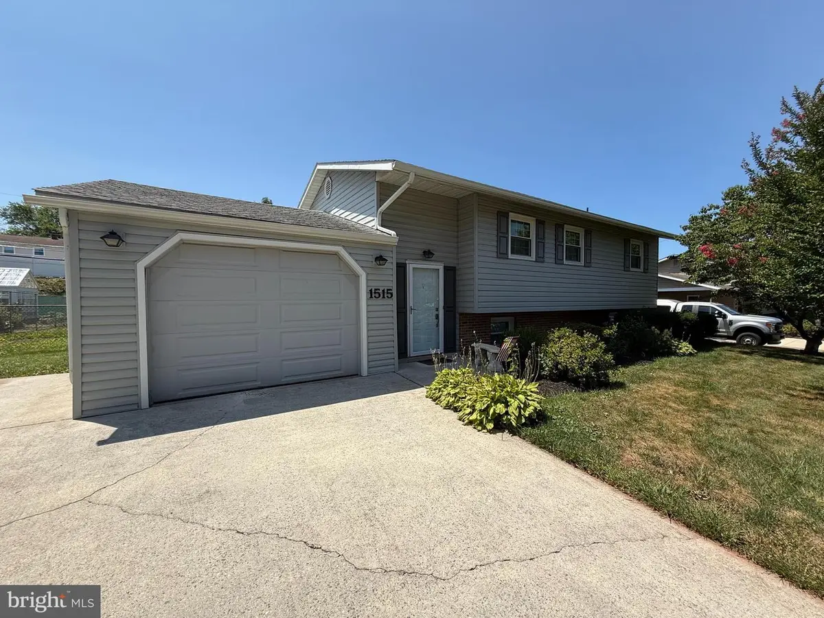 1515 Spring Garden Dr, Middletown, PA 17057 - #1
