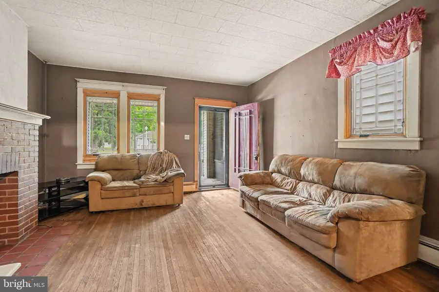 209 Main St, Lykens, PA 17048 - #3
