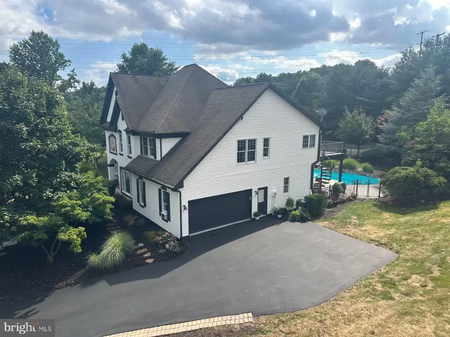 670 Pheasant Run Road, Hummelstown, PA 17036 - #2