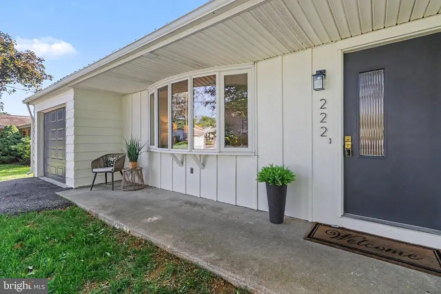 222 Robin Rd, Hershey, PA 17033 - #3