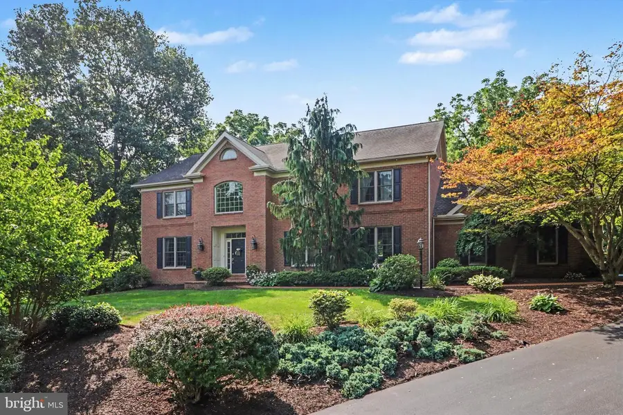 20 White Pine Dr, Hershey, PA 17033 - #2