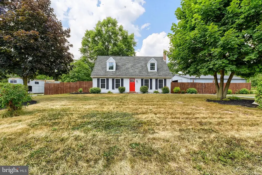 3740 Beagle Rd, Middletown, PA 17057 - #2