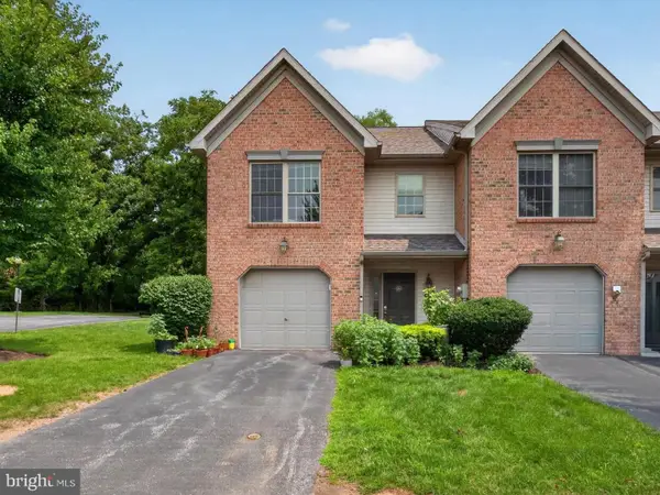 449 Waverly Woods Dr, HARRISBURG, PA 17110