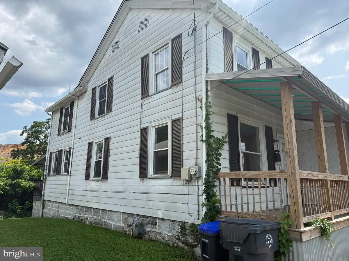 532 Ridge St, Steelton, PA 17113 - #1