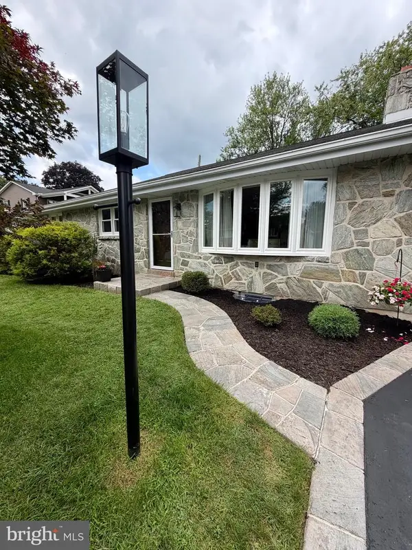 458 Leearden Rd, HERSHEY, PA 17033