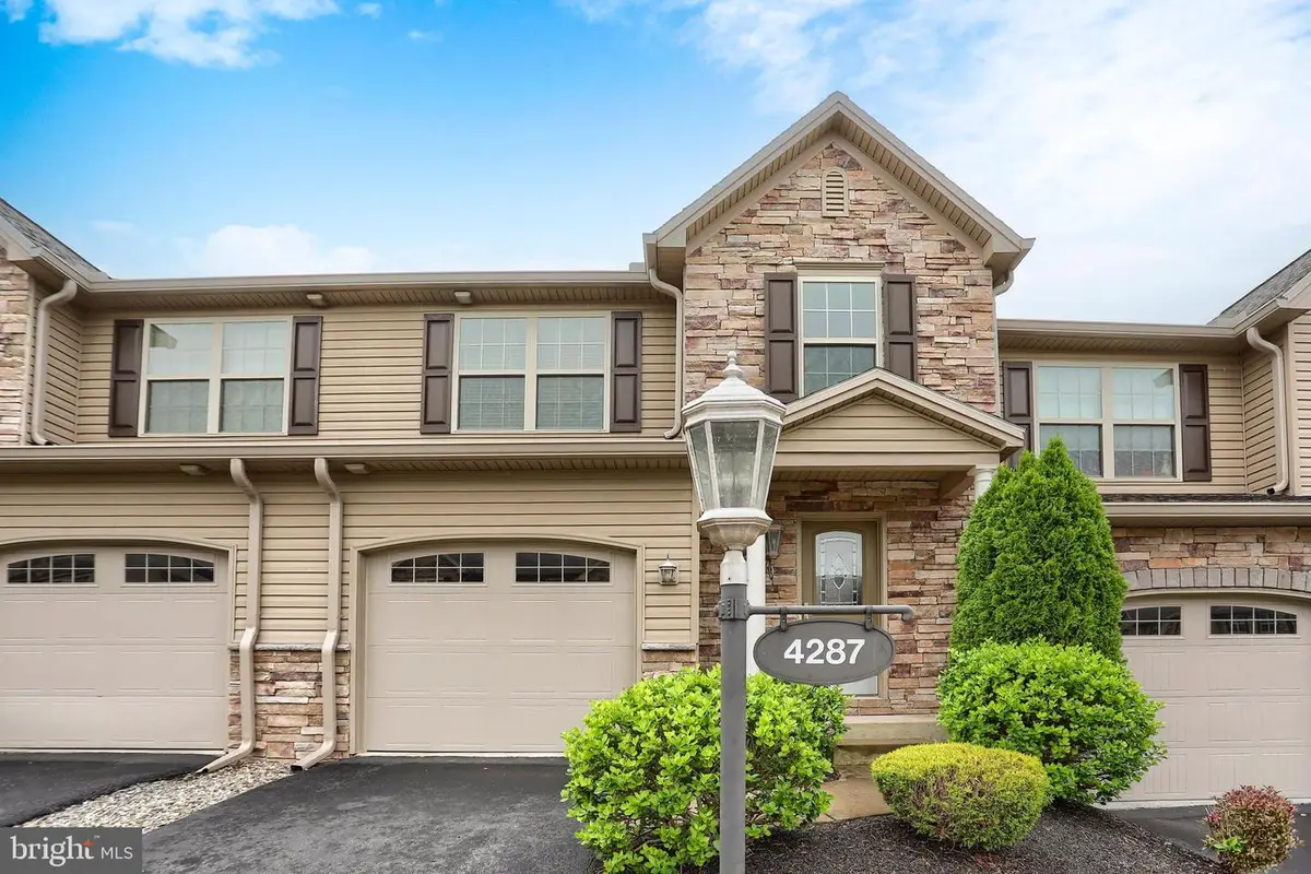 4287 Emily Dr, Harrisburg, PA 17112 - #1