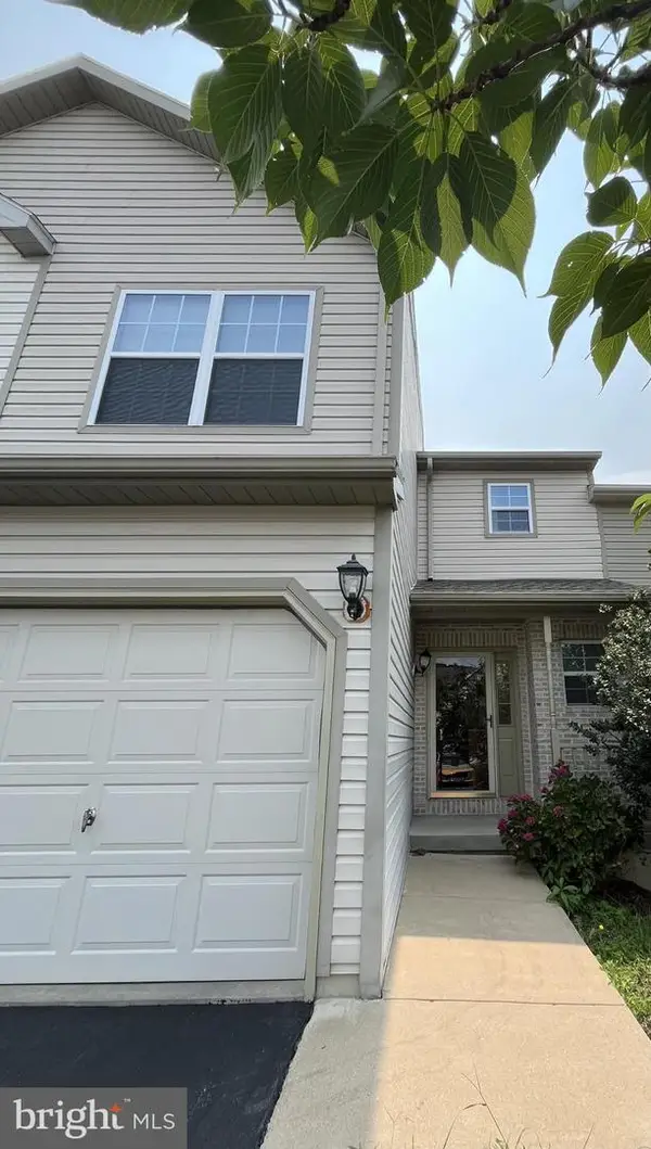 224 Forest Oak Ln, HARRISBURG, PA 17110