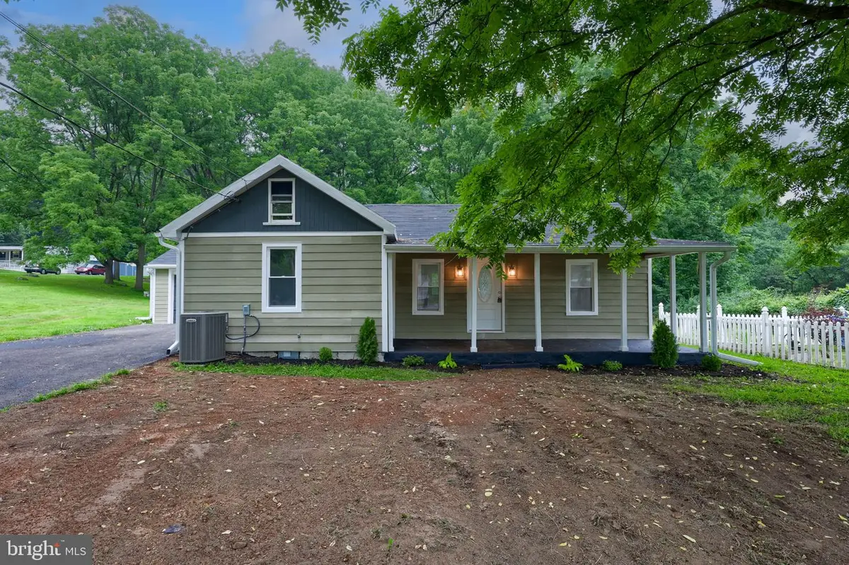 1384 Roundtop Rd, Middletown, PA 17057 - #1