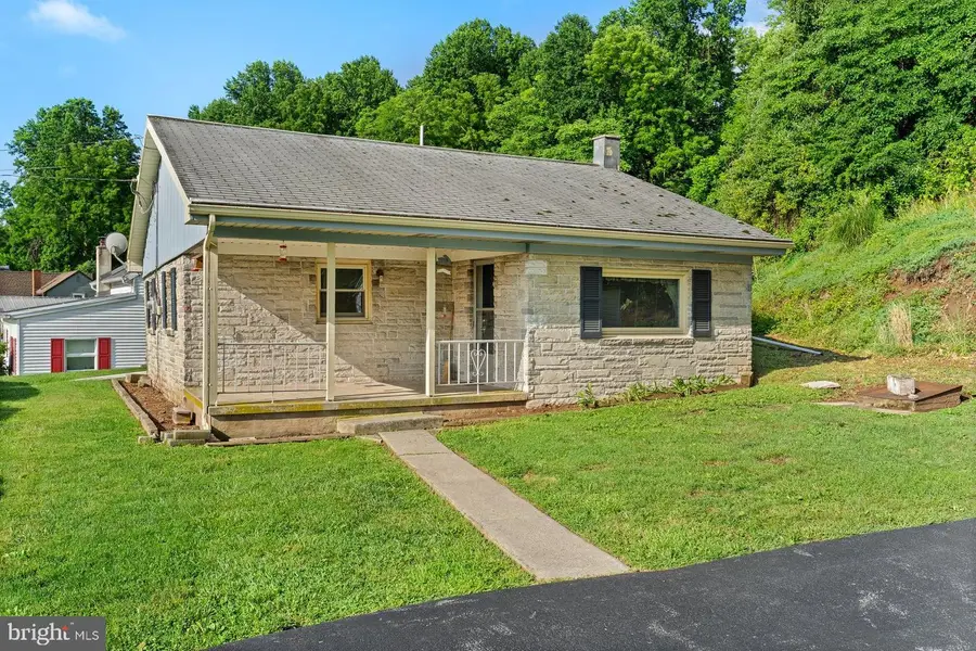 2376 Church Rd, Hummelstown, PA 17036 - #3