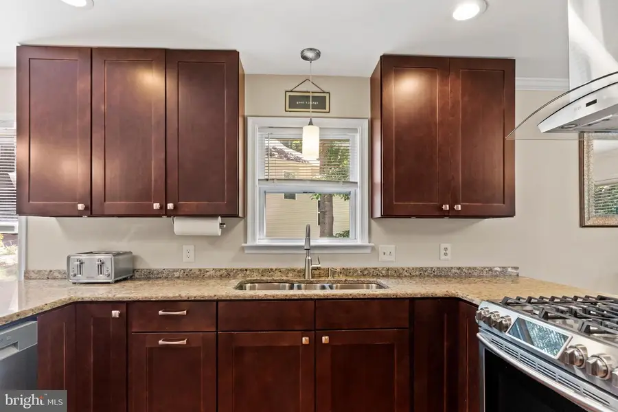 1028 Oak Knoll Dr, Harrisburg, PA 17111 - #3