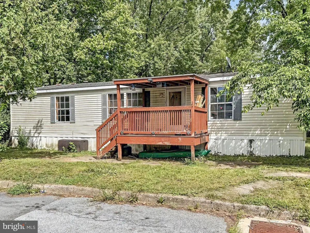 24 Willow St, Highspire, PA 17034 - #1