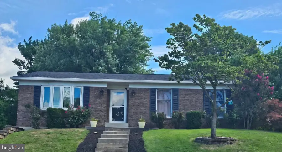 811 Mountain View St, Harrisburg, PA 17112 - #3