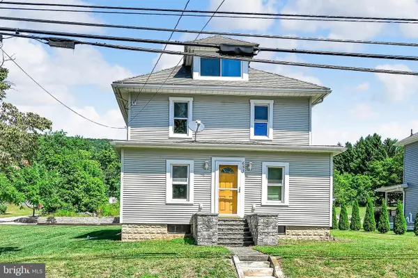 653 E Market St, WILLIAMSTOWN, PA 17098