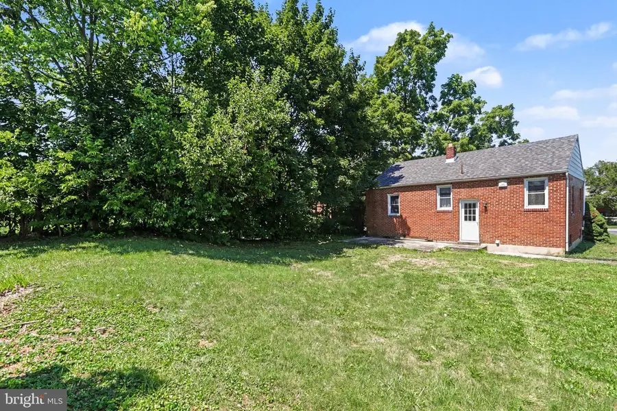 6411 Somerset St, Harrisburg, PA 17111 - #3