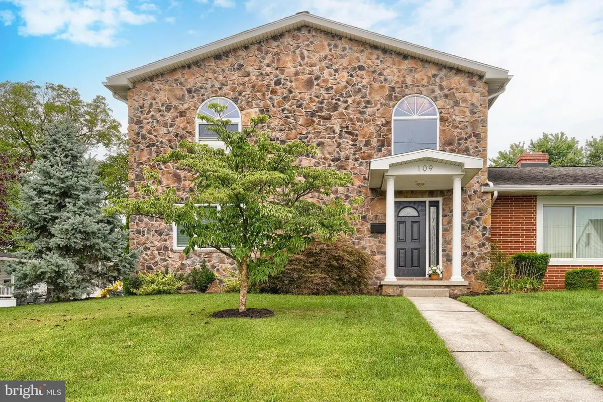 109 N Race St, Middletown, PA 17057 - #1