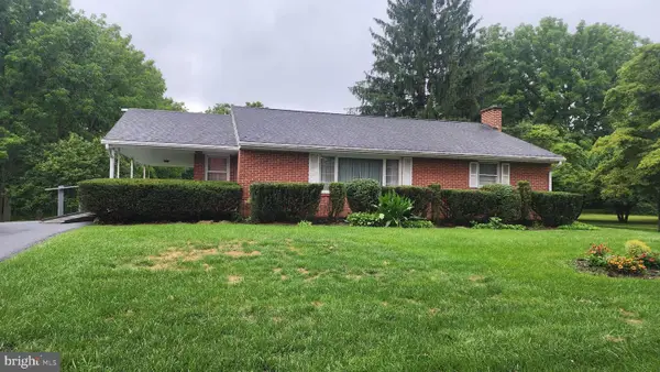 492 Middletown Rd, HUMMELSTOWN, PA 17036