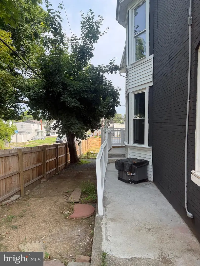 2000 Forster St, Harrisburg, PA 17103 - #2