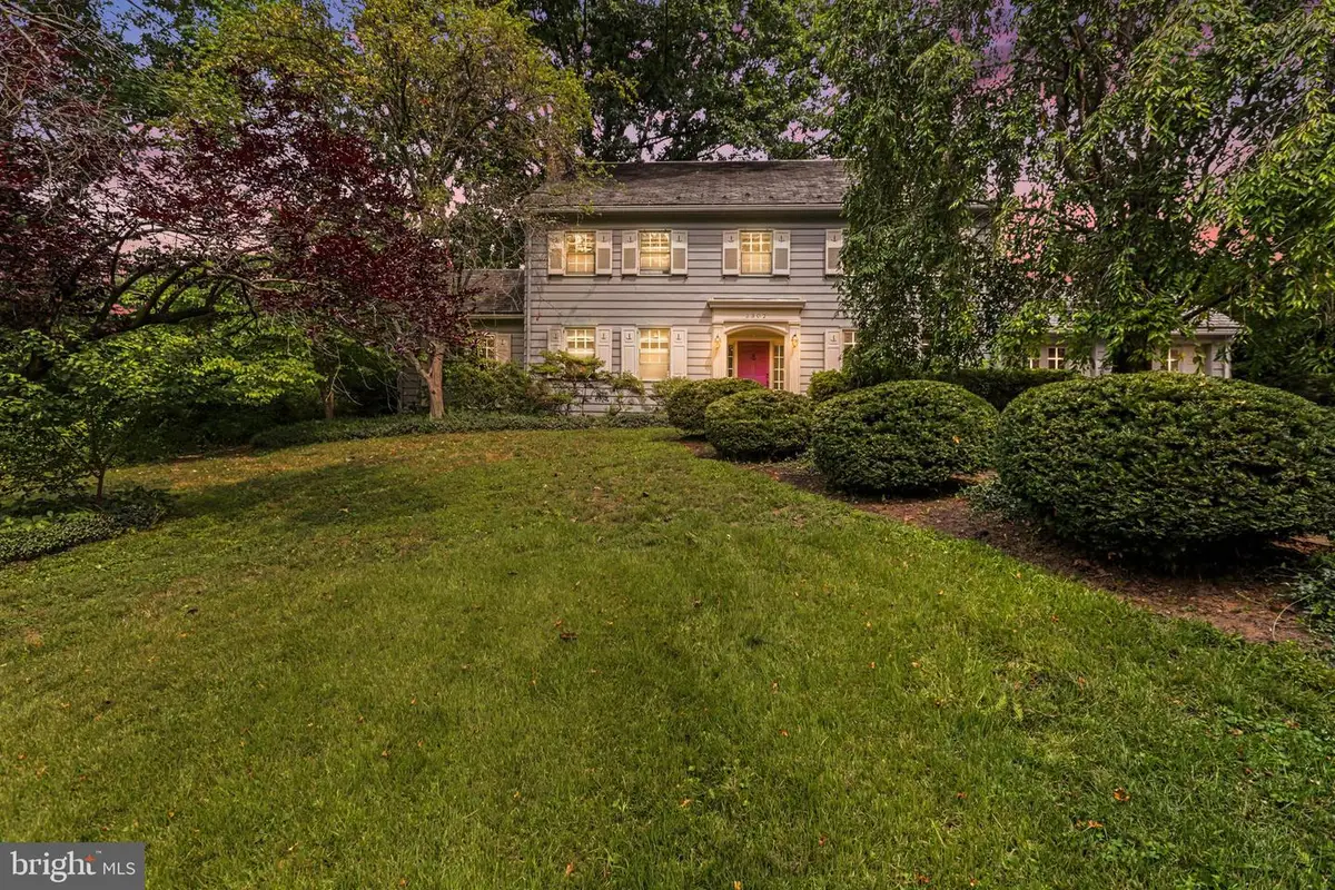 2302 Bellevue Rd, Harrisburg, PA 17104 - #1