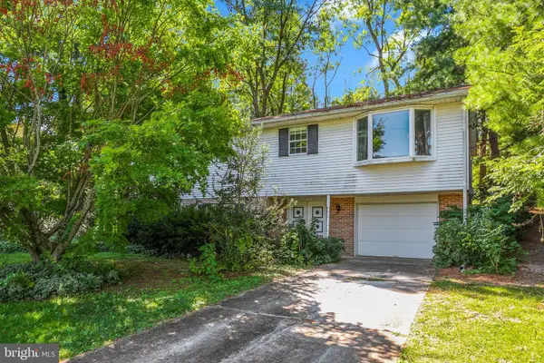 7904 Manor Dr, HARRISBURG, PA 17112