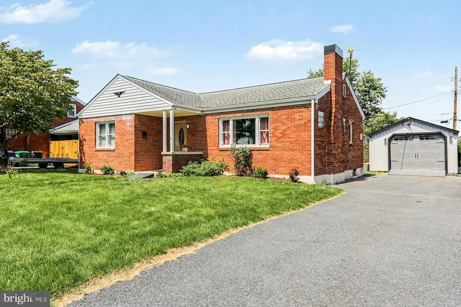 4904 Virginia Ave, Harrisburg, PA 17109 - #2