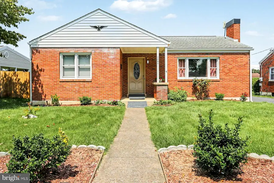 4904 Virginia Ave, Harrisburg, PA 17109 - #3