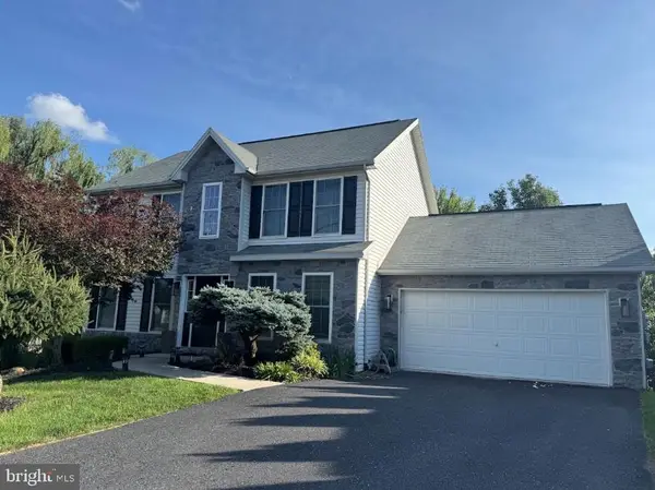 1863 Bradley Dr, HARRISBURG, PA 17110