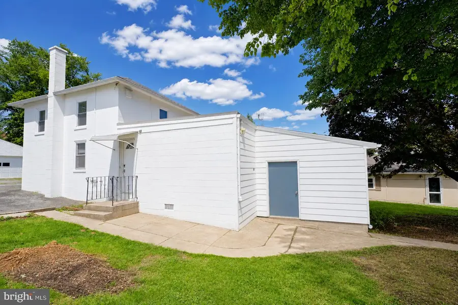 1425 Harding Ave, Hershey, PA 17033 - #2