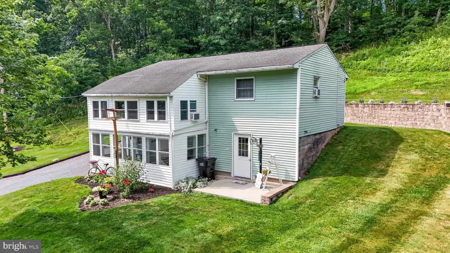 542 Honeymoon Trail Rd, Lykens, PA 17048 - #3