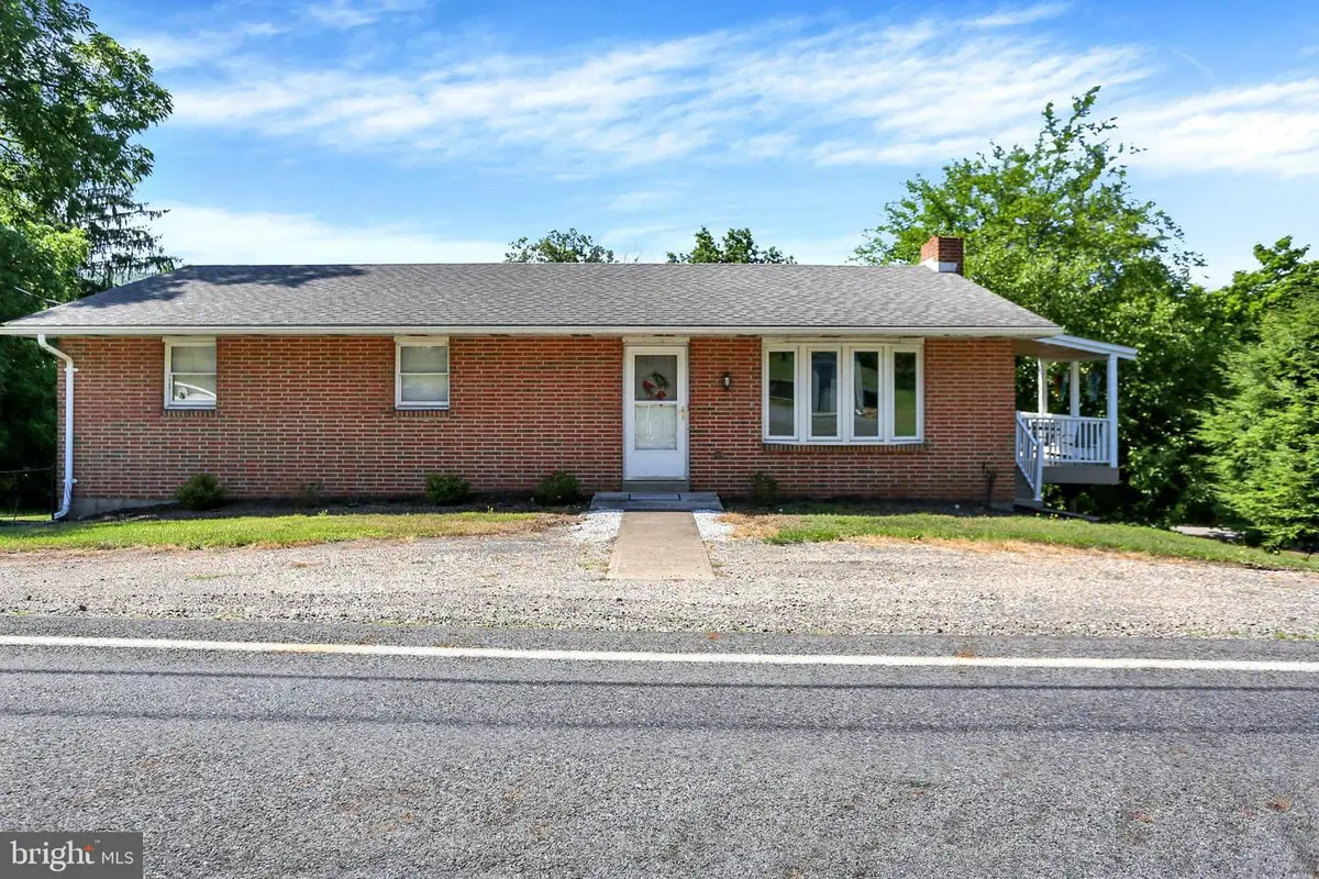 141 Hill St, Lykens, PA 17048 - #1