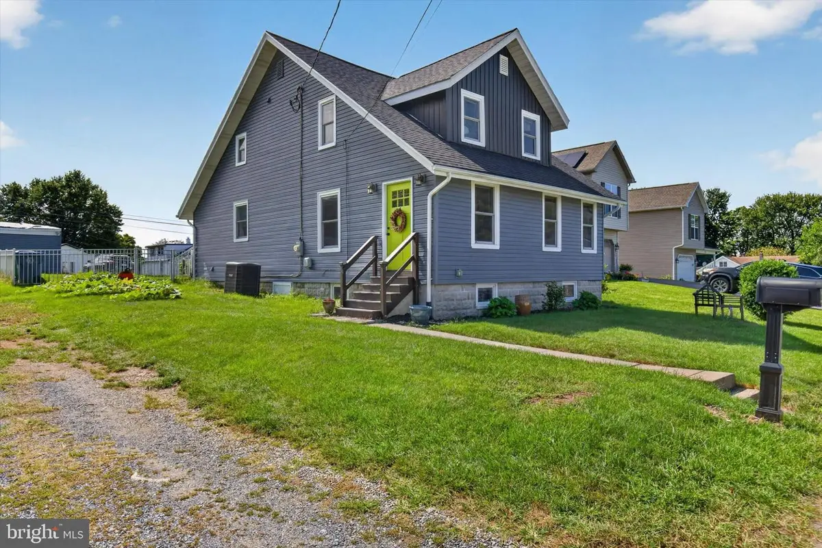 5545 Pine St, Harrisburg, PA 17112 - #1