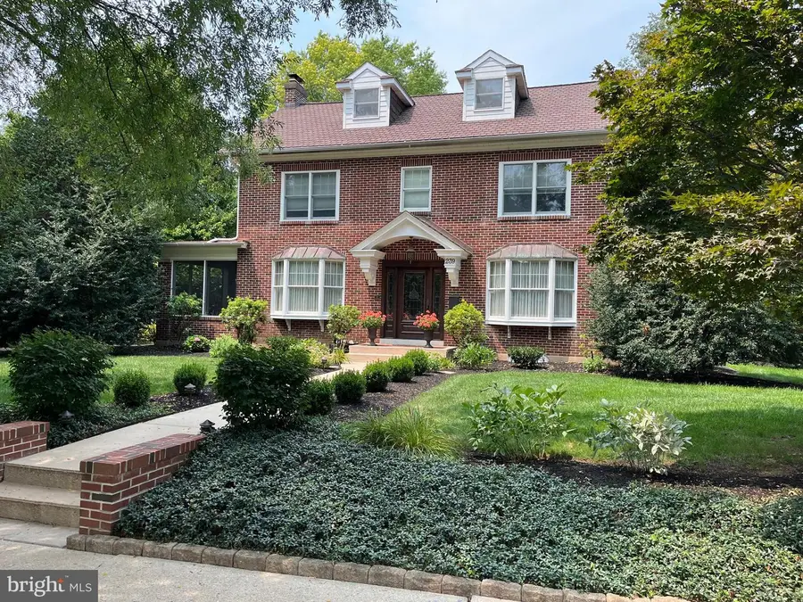 239 Elm Ave, Hershey, PA 17033 - #2