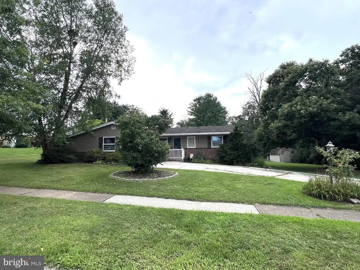 508 Drexel Rd, Harrisburg, PA 17109 - #1