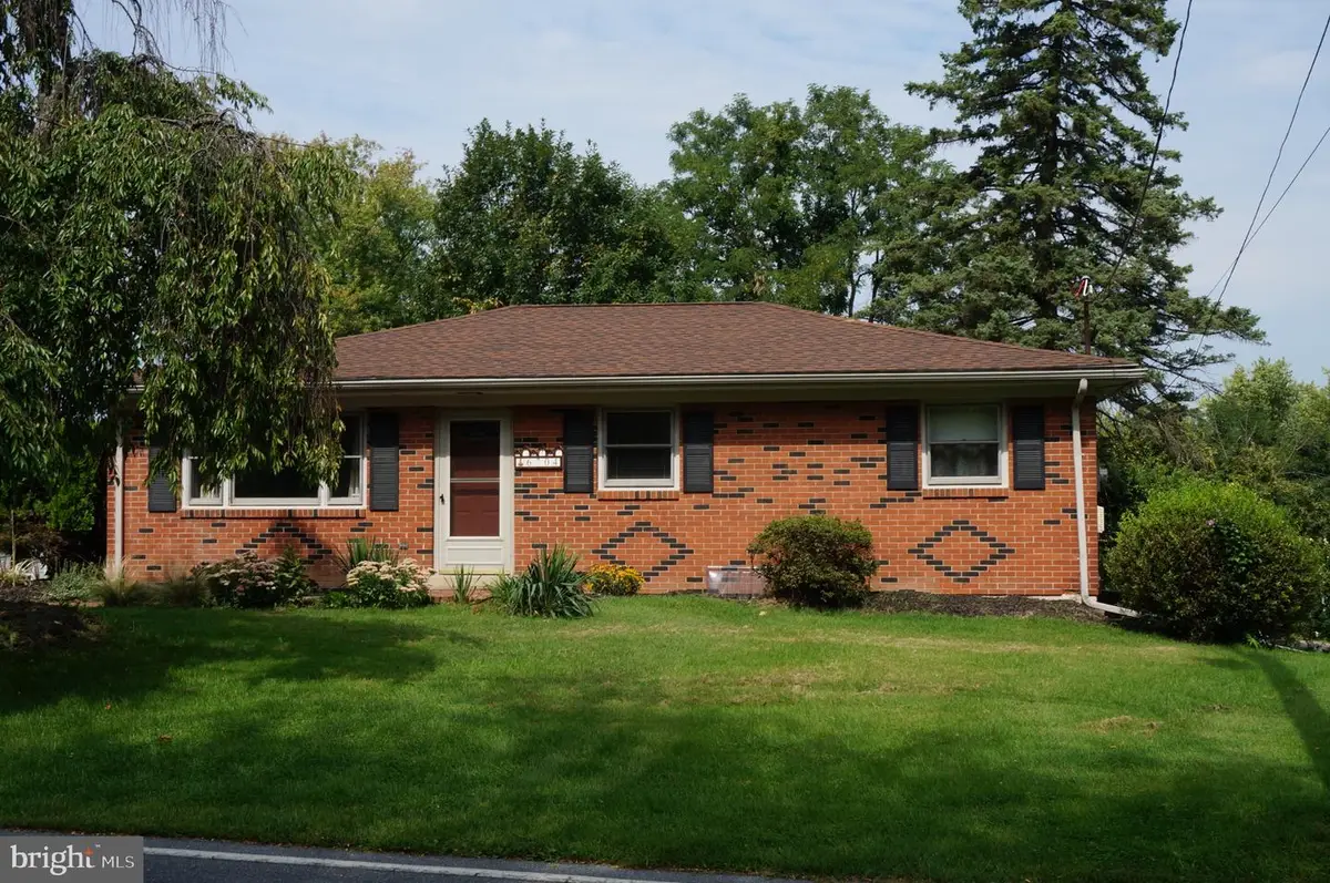 6304 Chelton Ave, Harrisburg, PA 17112 - #1