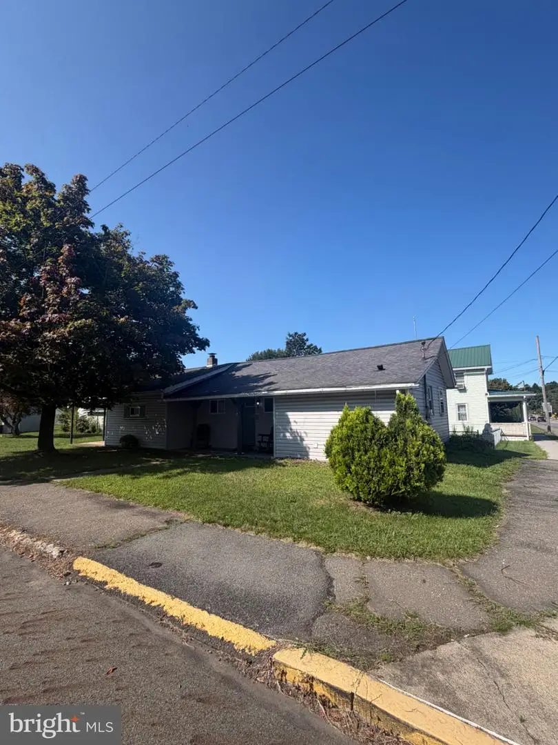 132 Main St, Lykens, PA 17048 - #3