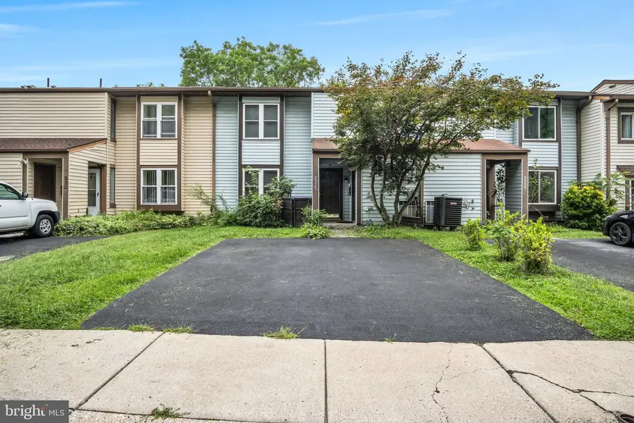 2323 Ionoff Rd, Harrisburg, PA 17110 - #2