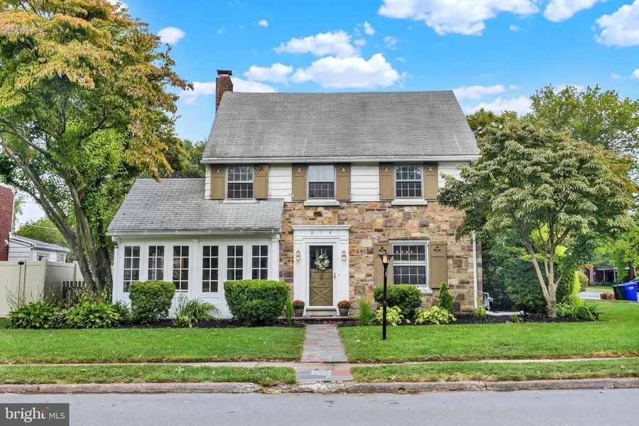 214 Montrose St, Harrisburg, PA 17110 - #2