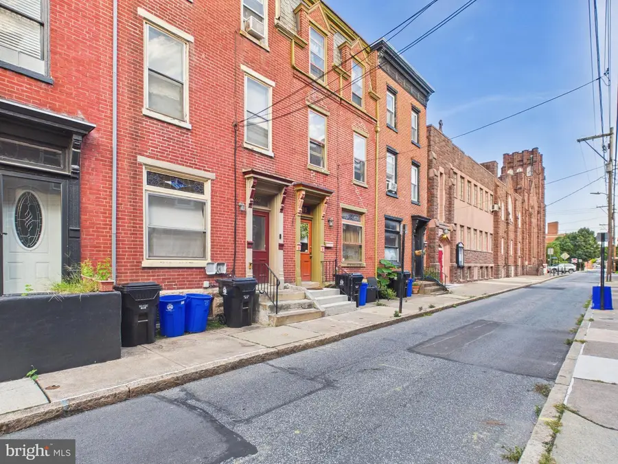 1611 Susquehanna St, Harrisburg, PA 17102 - #2