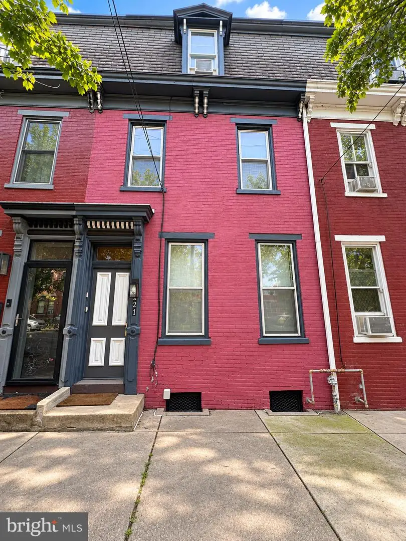 221 Reily St, Harrisburg, PA 17102 - #1