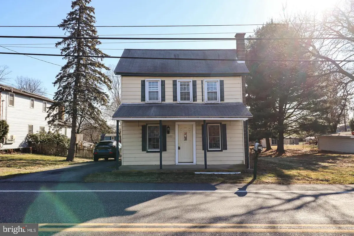 6481 Chambers Hill Rd, Harrisburg, PA 17111 - #1